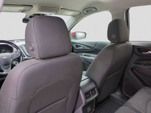 Used 2019 Chevrolet Equinox LT w/ Driver Convenience Package FWD image 23