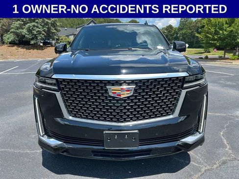 Used 2023 Cadillac Escalade Premium Luxury AWD/4WD image 13