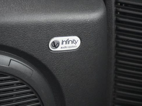 Used 2011 Jeep Liberty Sport image 19