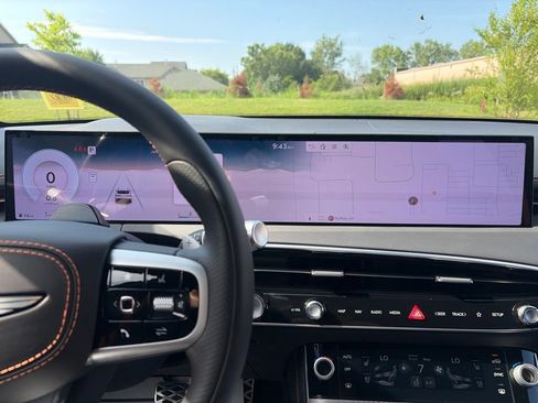 New 2026 Genesis GV70 2.5T Sport Prestige AWD/4WD image 18