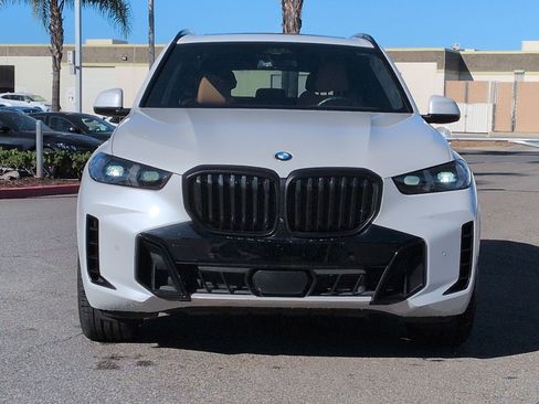Certified 2024 BMW X5 xDrive40i w/ M Sport Package image 3