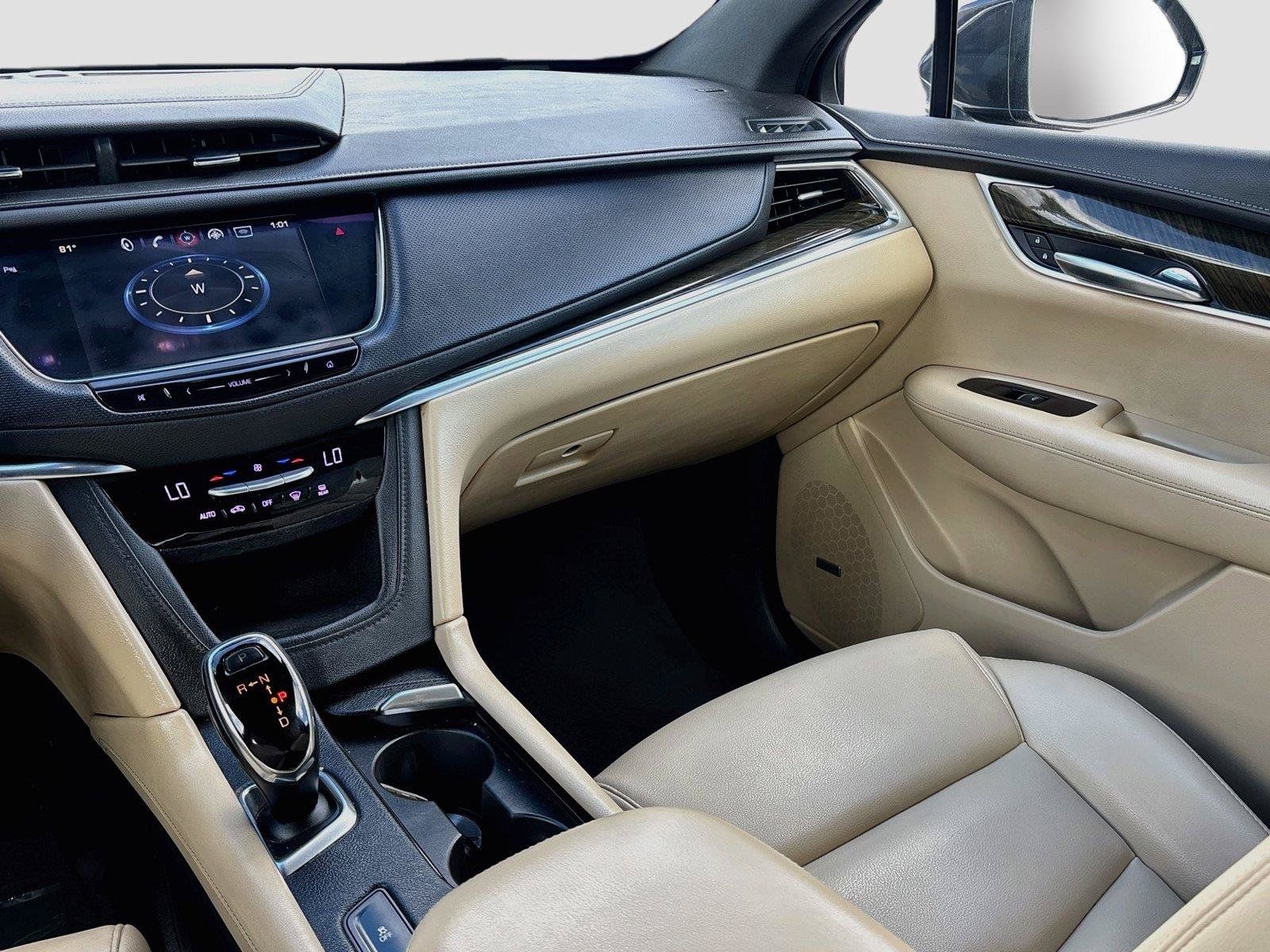 Used 2017 Cadillac XT5 FWD image 22