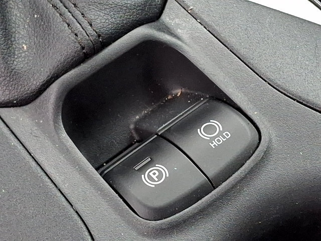 Used 2023 Toyota Corolla Cross LE AWD/4WD image 16
