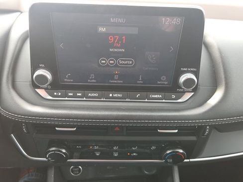 Used 2021 Nissan Rogue S image 28