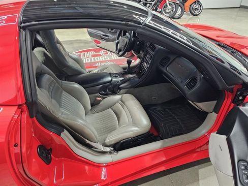 Used 1997 Chevrolet Corvette Coupe w/ Memory Pkg image 20