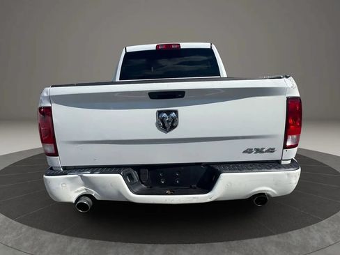 Used 2017 RAM 1500 Express AWD/4WD image 6