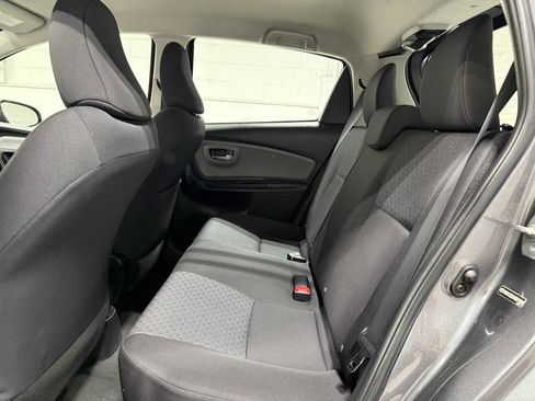 Used 2017 Toyota Yaris LE FWD image 18