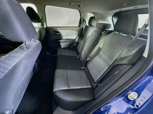 Used 2023 Nissan Rogue SV FWD image 27