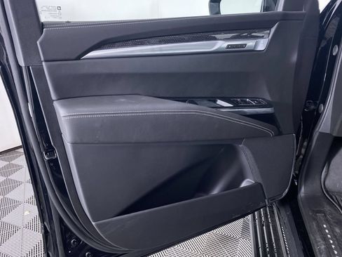 New 2026 Cadillac Escalade V w/ LPO, ONYX Package AWD/4WD image 12