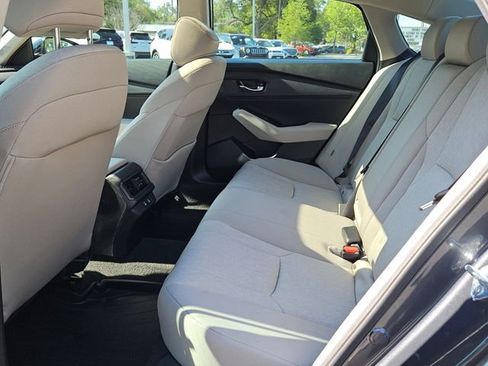 Certified 2025 Honda Accord SE image 11