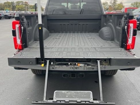 Used 2024 Ford F250 Platinum AWD/4WD image 35