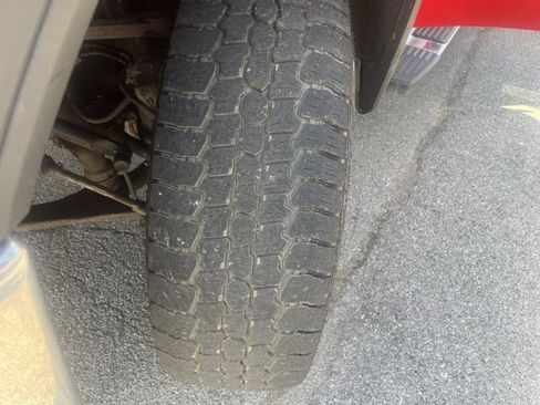 Used 2021 GMC Sierra 2500 SLE w/ SLE Value Package; image 15