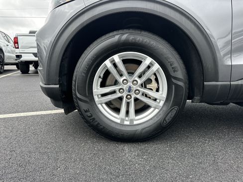 Used 2022 Ford Explorer XLT w/ Equipment Group 202A RWD image 15