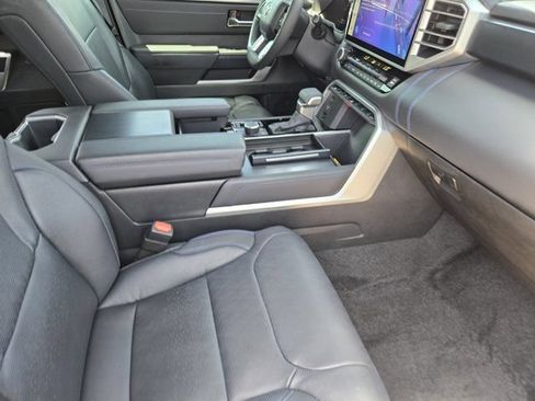 Used 2025 Toyota Tundra Platinum AWD/4WD image 16