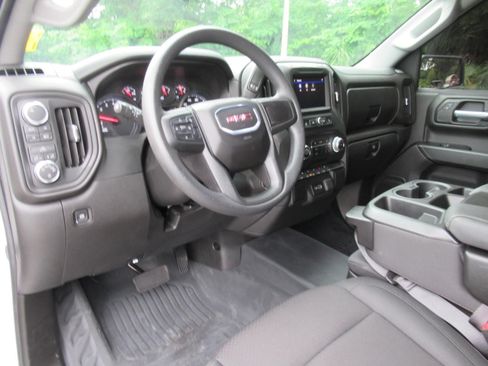 Used 2026 GMC Sierra 1500 Pro w/ Pro Value Package AWD/4WD image 18