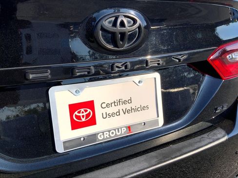 Used 2021 Toyota Camry SE w/ Carpet Mat Package (TMS) image 9