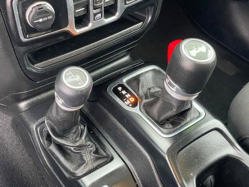 Used 2020 Jeep Wrangler Unlimited Sport S image 22