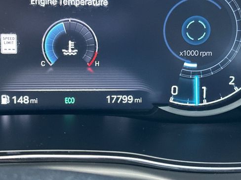 Used 2023 Genesis GV70 2.5T w/ Select Package image 27