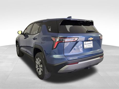 New 2026 Chevrolet Equinox LT w/ Safety and Technology Package FWD image 5