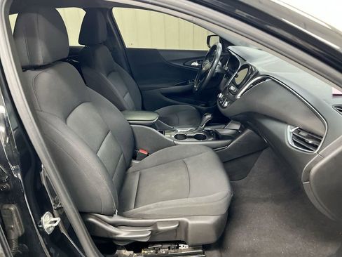 Used 2016 Chevrolet Malibu LT w/ Driver Confidence Package FWD image 21