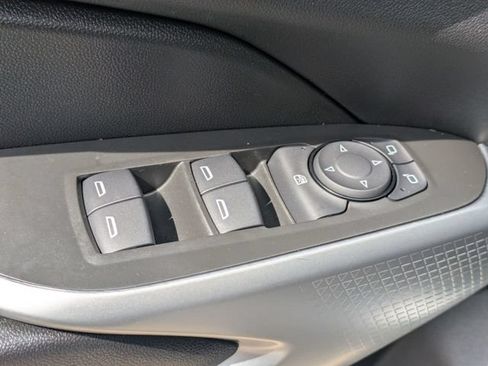 New 2026 Chevrolet Trax LS w/ LS Convenience Package FWD image 9