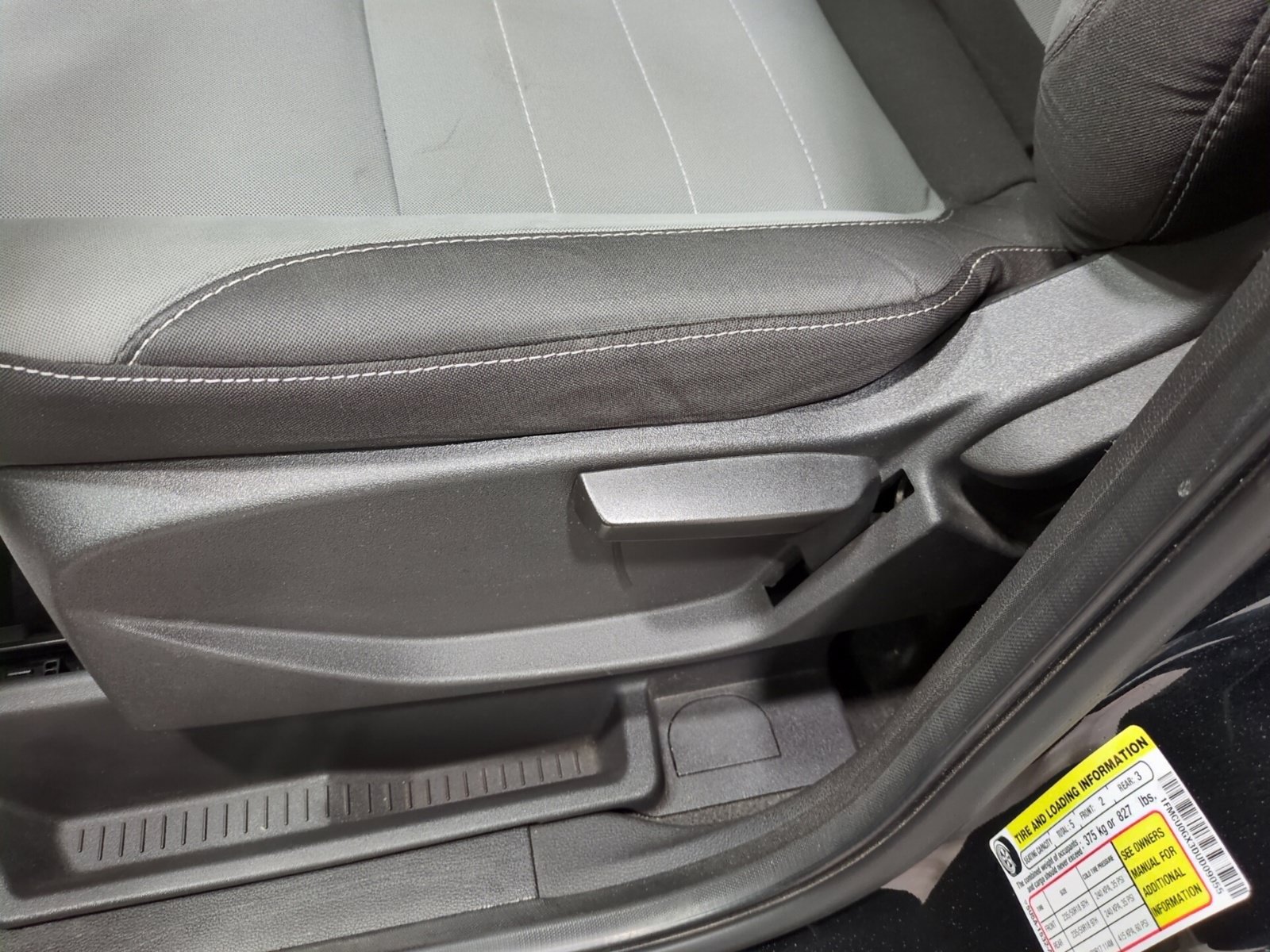 Used 2013 Ford Escape SE FWD image 20