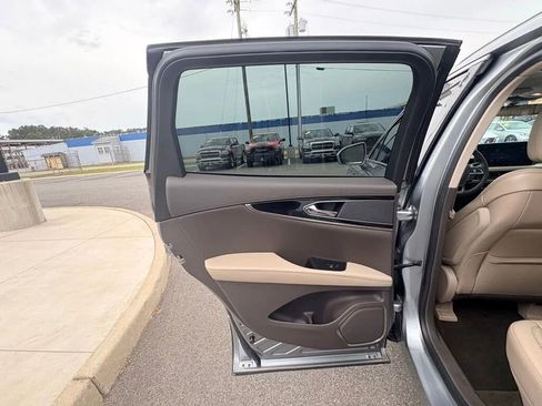Used 2022 Lincoln Nautilus Reserve w/ Cargo Utility Package FWD image 29