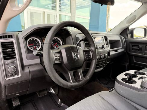 Used 2013 RAM 1500 Express RWD image 18