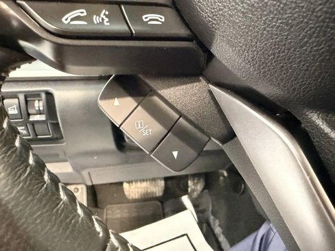 Used 2023 Subaru Forester Premium AWD/4WD image 36