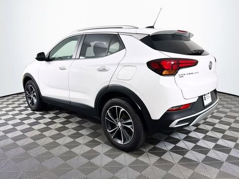 Used 2022 Buick Encore GX Select AWD/4WD image 5