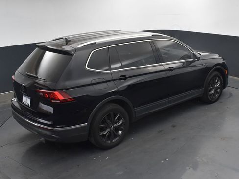 Used 2022 Volkswagen Tiguan SE image 26
