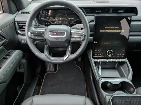 New 2026 GMC Terrain AT4 w/ Technology Package II AWD/4WD image 9