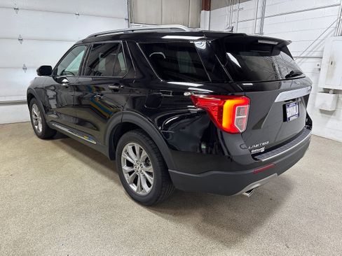 Certified 2023 Ford Explorer Limited w/ Equipment Group 301A image 6