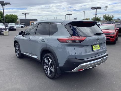 Used 2022 Nissan Rogue Platinum w/ Head-Up Display Package FWD image 22