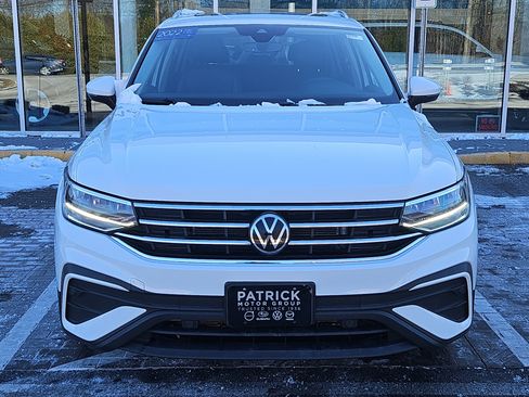 Certified 2022 Volkswagen Tiguan SE w/ Panoramic Sunroof Package image 25