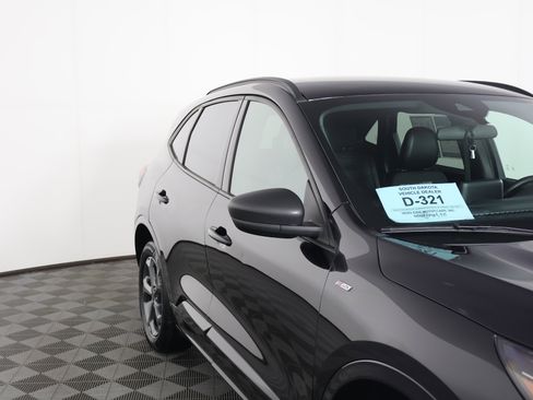 Used 2024 Ford Escape ST-Line image 14