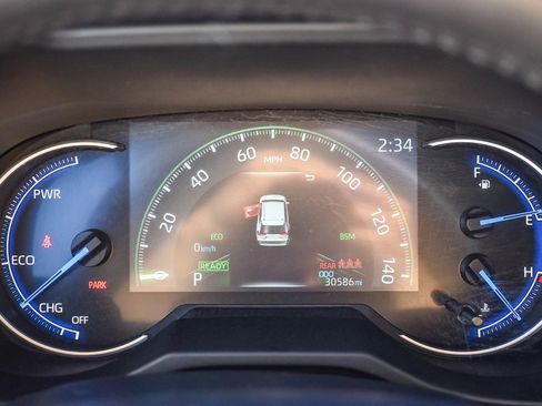 Used 2019 Toyota RAV4 Limited image 24