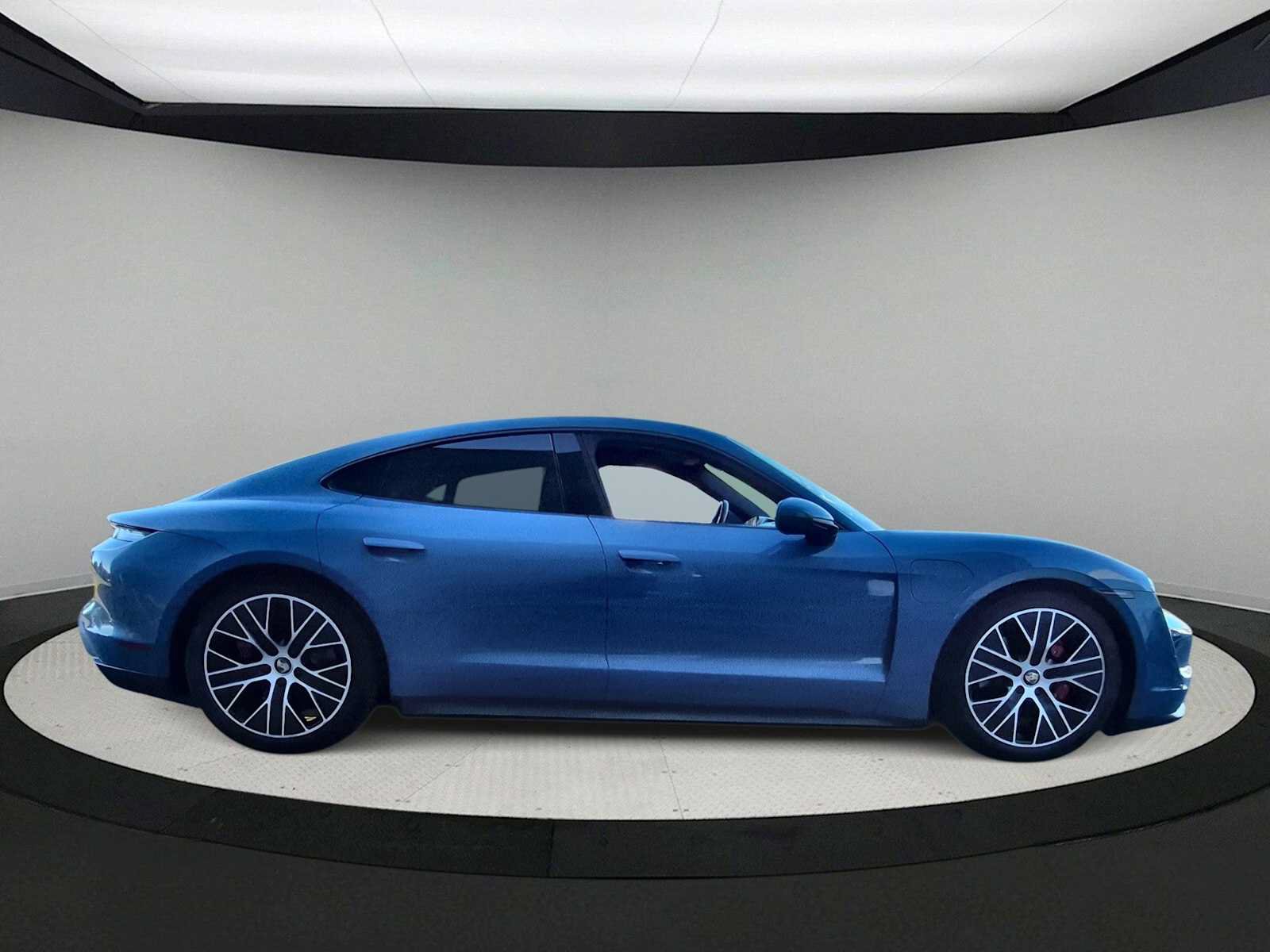 Used 2020 Porsche Taycan 4S w/ Premium Package AWD/4WD image 9