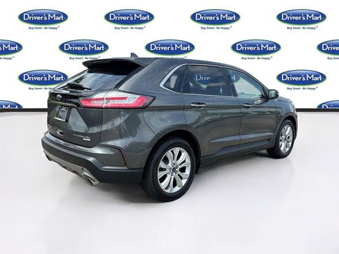 Used 2020 Ford Edge Titanium w/ Equipment Group 301A FWD image 7
