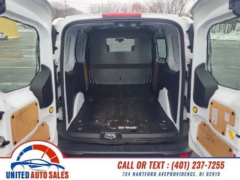 Used 2018 Ford Transit Connect XL image 11