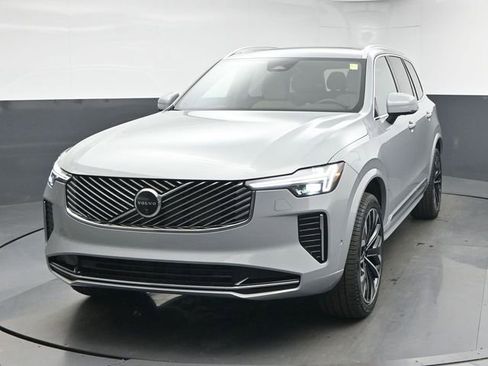 New 2026 Volvo XC90 B6 Plus w/ Protection Package Premier image 3