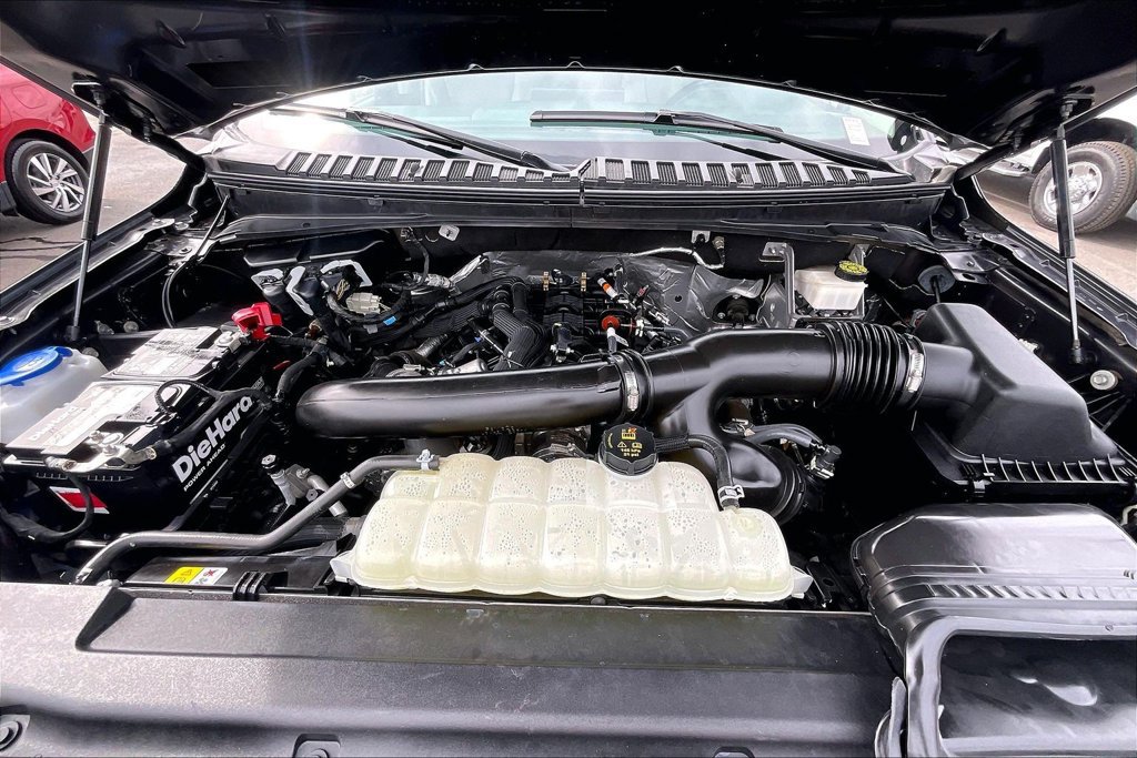 Used 2022 Ford Expedition Max XLT RWD image 32