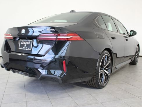 New 2026 BMW 530i w/ M Sport Package image 9