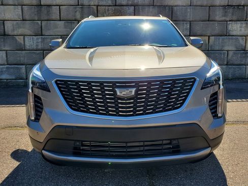 Certified 2022 Cadillac XT4 Premium Luxury w/ Enhanced Visibility Package image 9