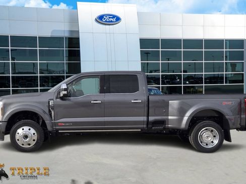 New 2026 Ford F450 Platinum w/ Platinum Plus Package image 3