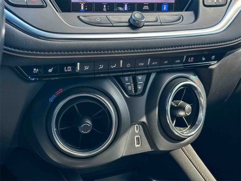 Used 2020 Chevrolet Blazer Premier w/ Driver Confidence II Package image 32