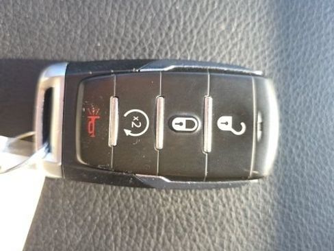 Used 2021 RAM 1500 Big Horn AWD/4WD image 16
