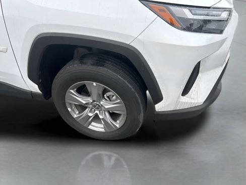 Used 2024 Toyota RAV4 LE AWD/4WD image 26