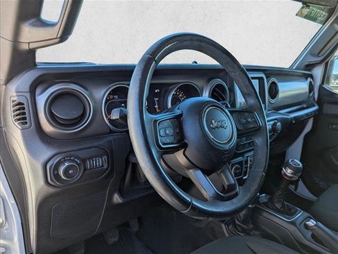 Used 2018 Jeep Wrangler Unlimited Sport S image 12