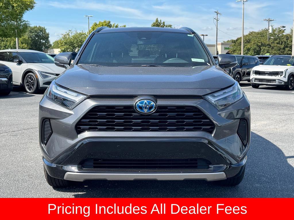 Used 2024 Toyota RAV4 SE AWD/4WD image 8